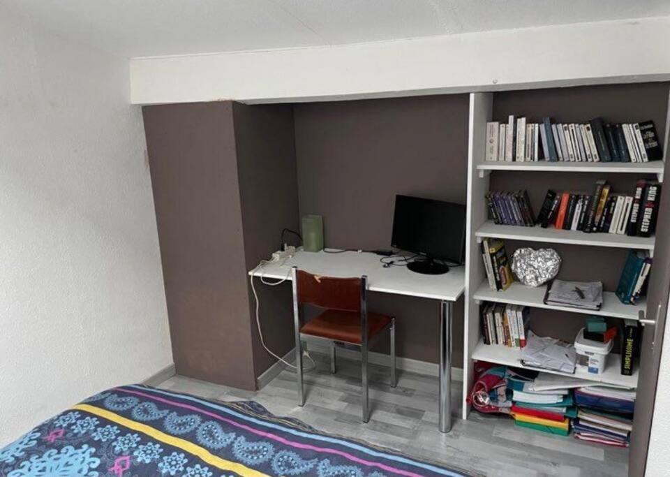 Joli Duplex En Centre Ville De 40M2 Climatise Istres Eksteriør bilde